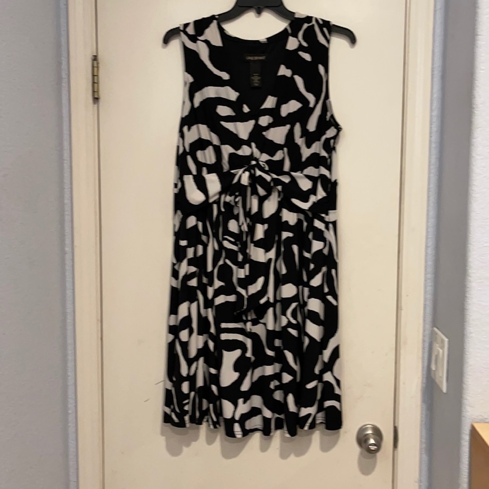 Lane Bryant black and white dress size 14/16